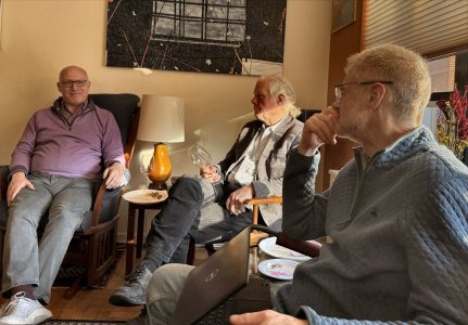 2026-03-28 sitting.jpg 2026-03-28 sitting.jpg